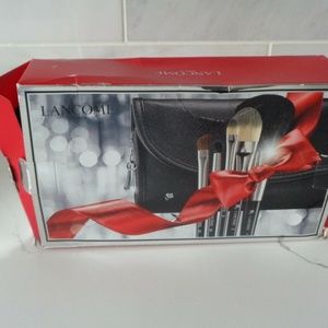 Lancome Makeup - Lancome Brush Set - Brush No.s 1, 2, 8, 16, 13 New Lancome Makeup - Lancome Brush Set - Brush No.s 1, 2, 8, 16, 13 New
